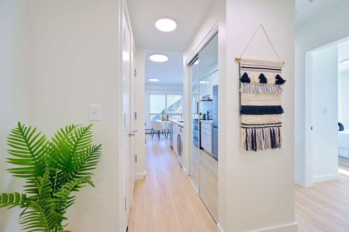 1033 St. Georges Avenue 311