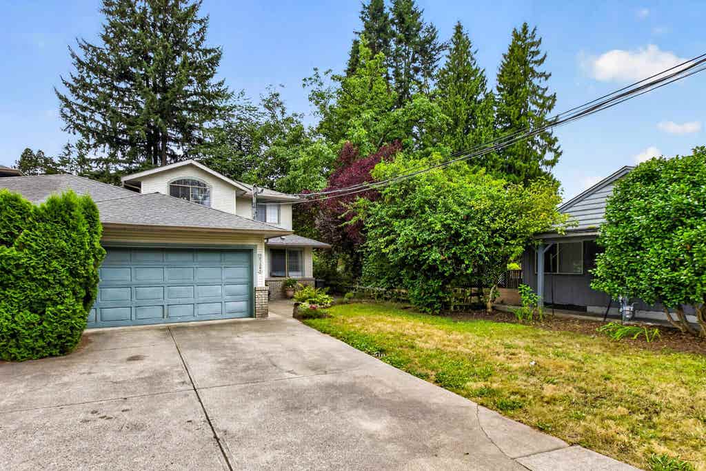 Photo of 20736 River Road #A, Maple Ridge, BC V2X 1Z7 (MLS # R3151565)