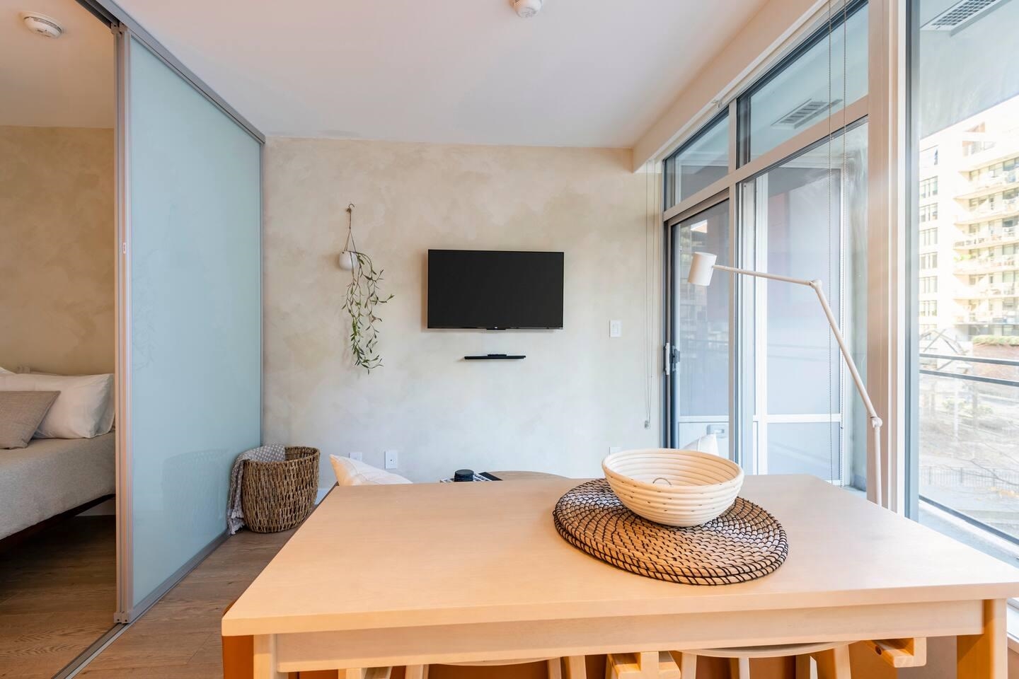 111 E 1st Avenue 303