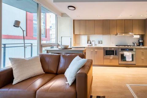 111 E 1st Avenue 303 Vancouver BC V6A 0E9