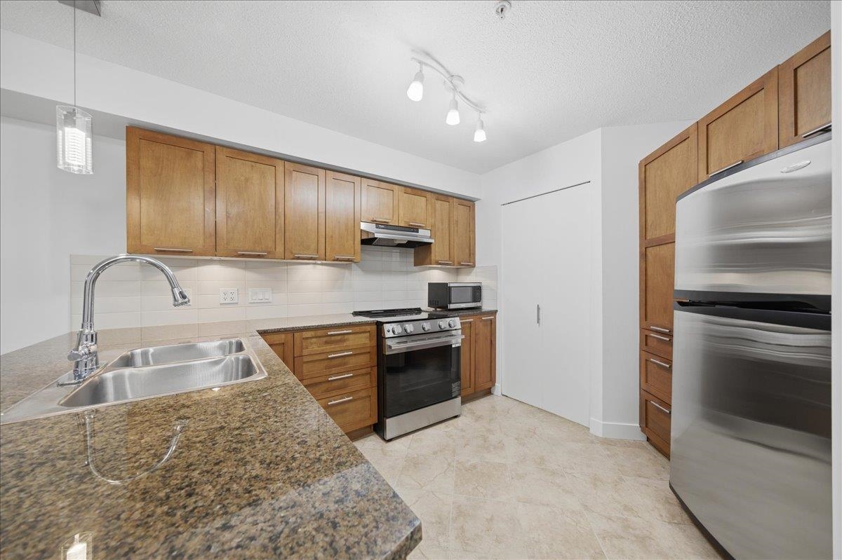 19673 Meadow Gardens Way 103