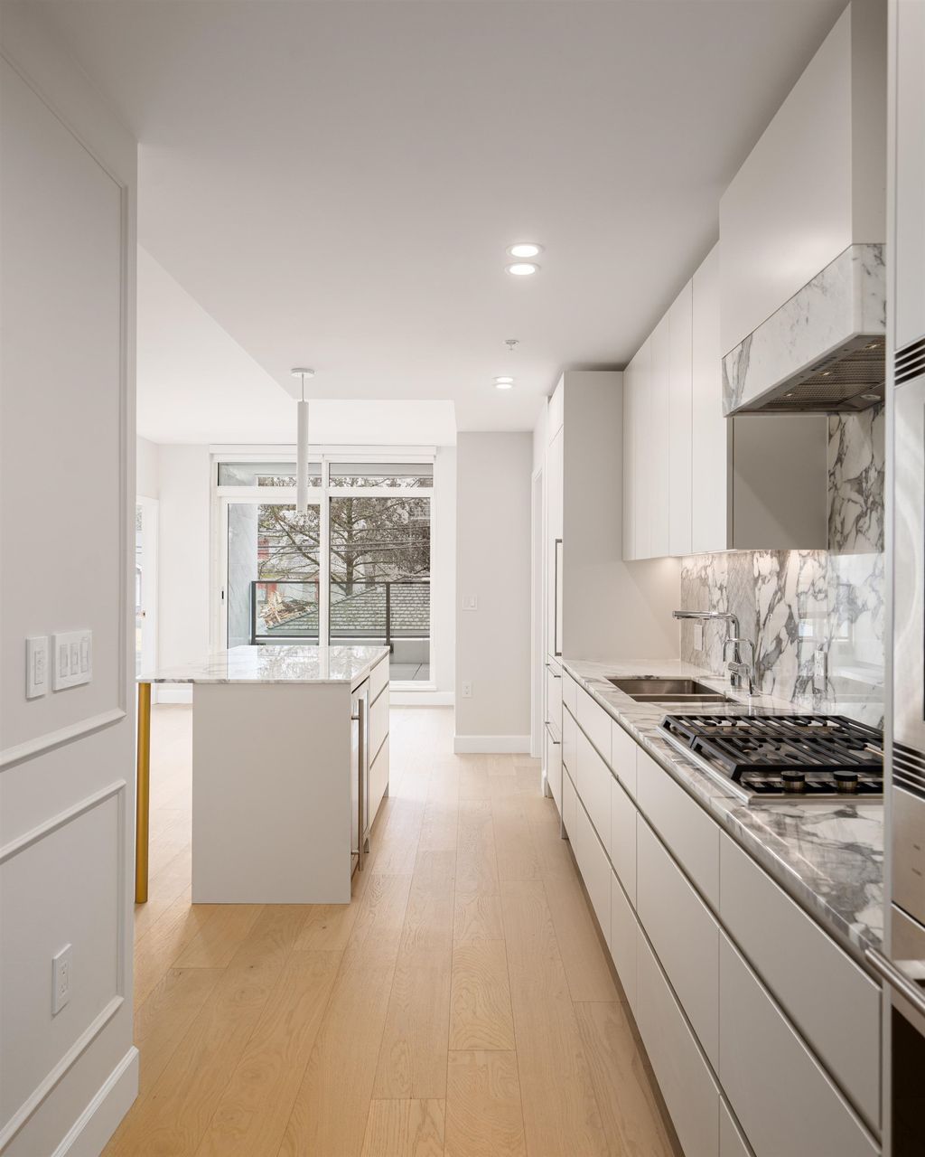 listing image 1107505652418613625