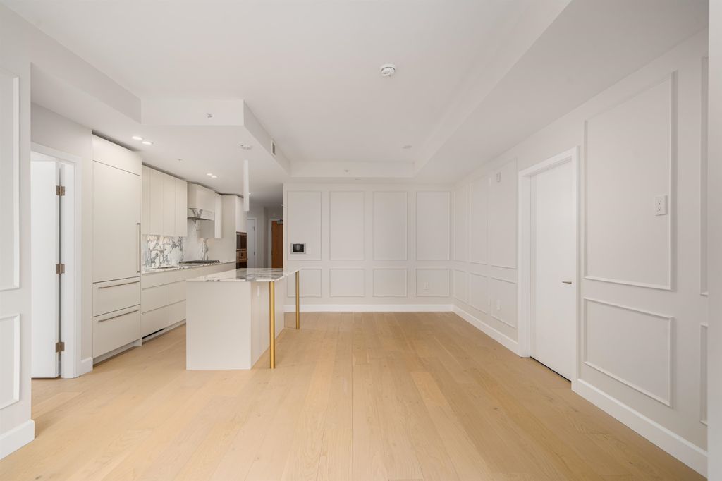 listing image 1103487357978476466