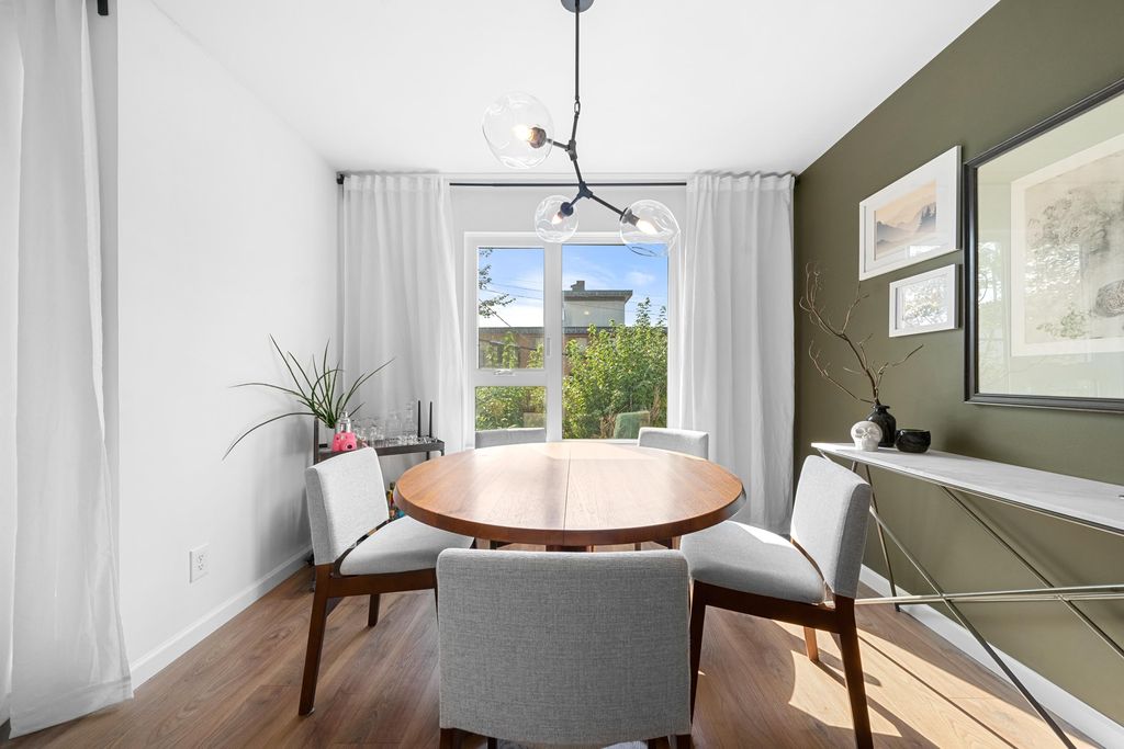 listing image 1100659063584239609