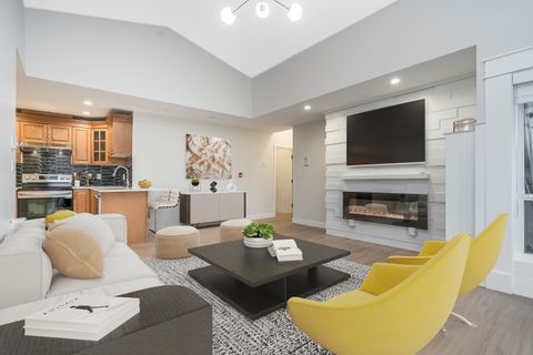 2828 152 Street 208 Surrey BC V4P 1G6