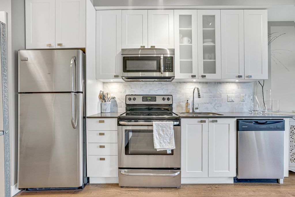 listing image 1108685671681356268