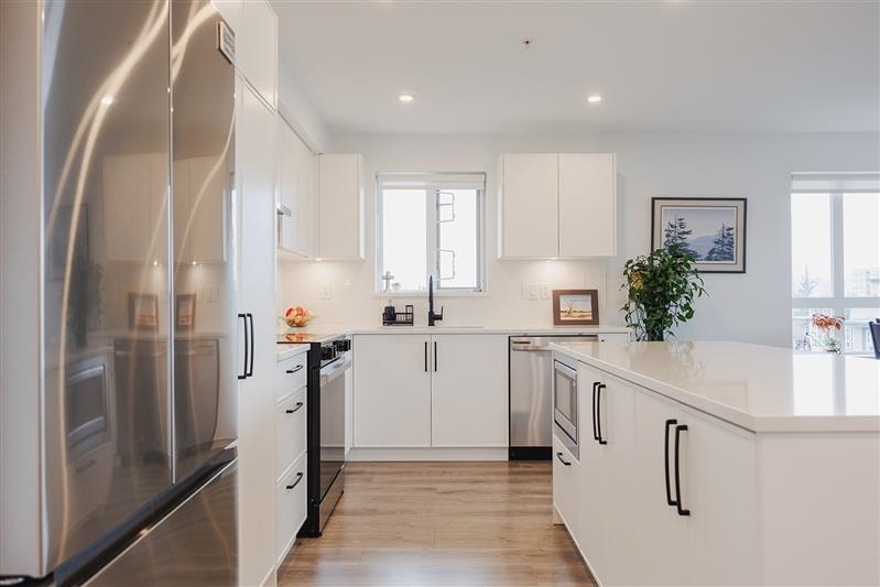 22575 Brown Avenue 503