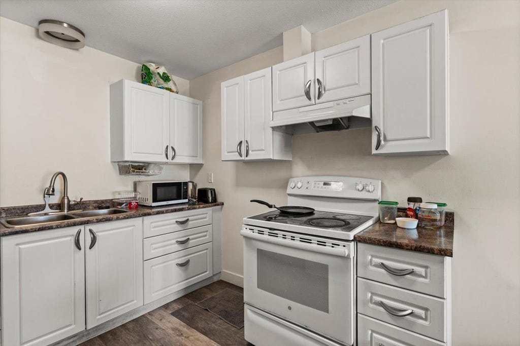 Photo of 7435 Shaw Avenue #109, Chilliwack, BC V2R 3C1 (MLS # R3157972)