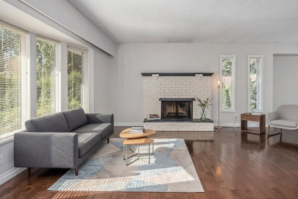 Photo of 21395 Exeter Avenue, Maple Ridge, BC V4R 2J2 (MLS # R3109321)