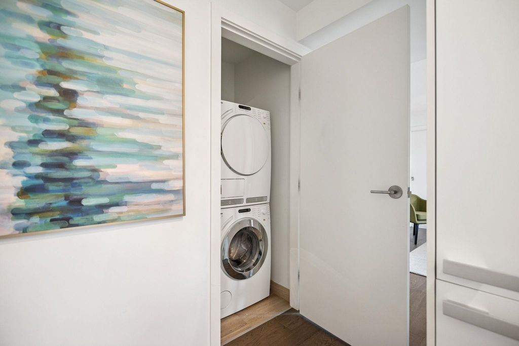 listing image 1103156967328951741