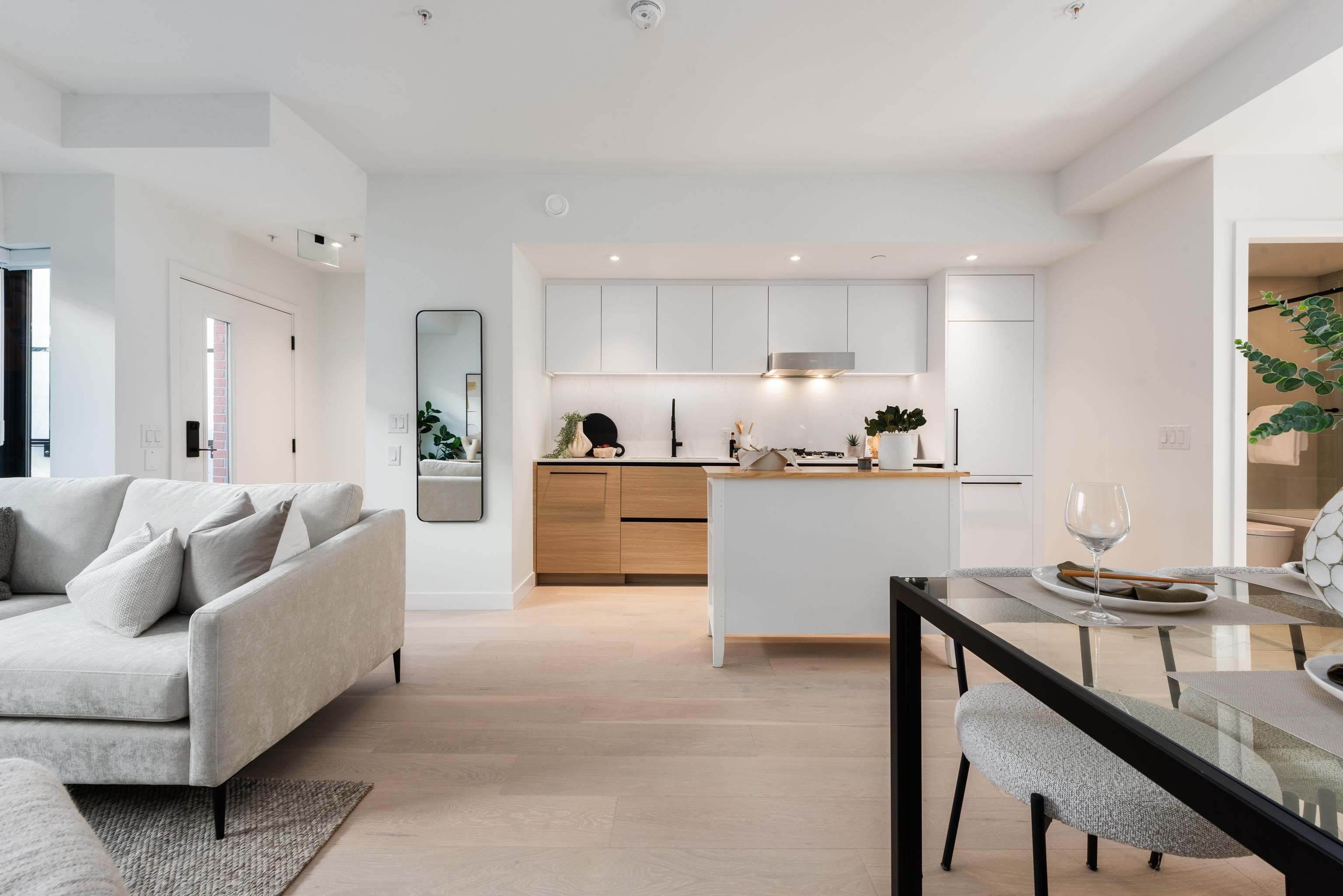 479 W 28th Avenue 162