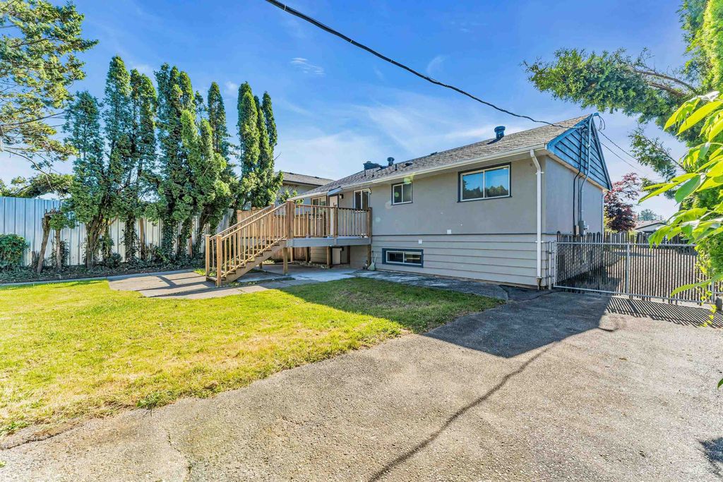 Photo of 9708 Harrison Street, Chilliwack, BC V2P 4E9 (MLS # R3100525)