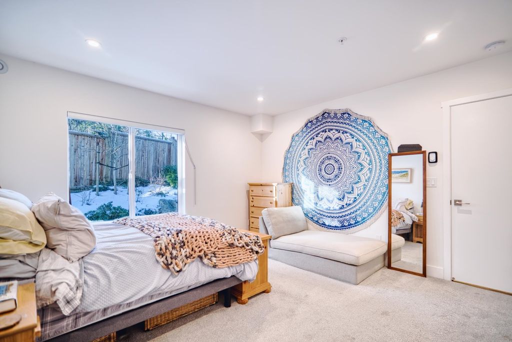 listing image 1106719247252476411