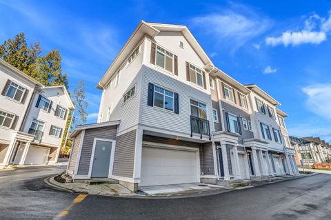 1220 Rocklin 135 Coquitlam BC V3B 0R6