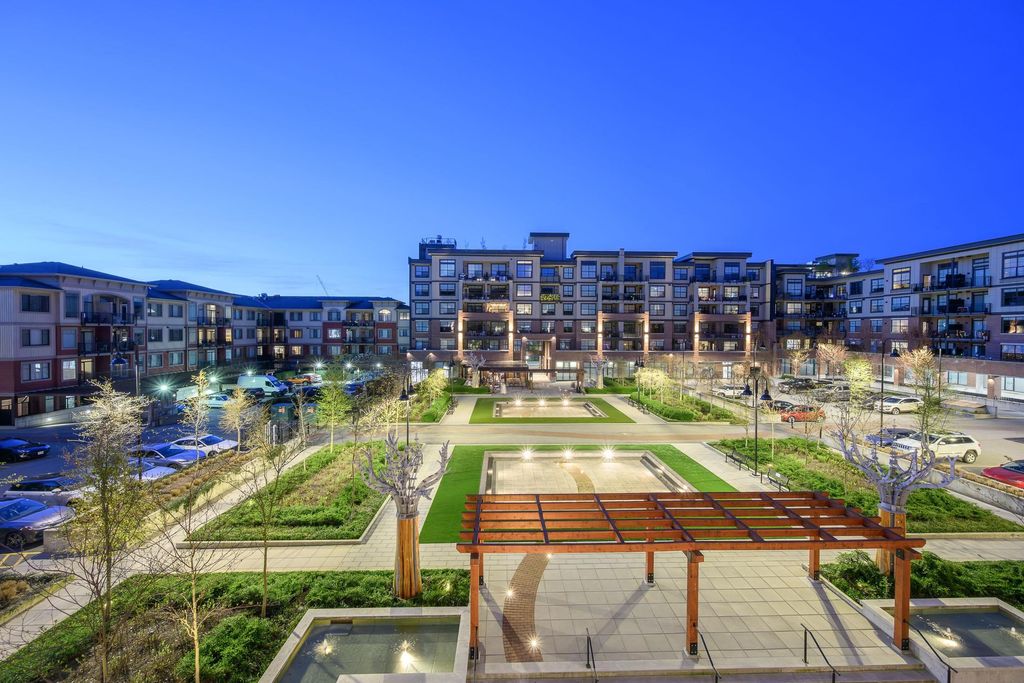 Photo of 22633 Selkirk Avenue #316, Maple Ridge, BC V2X 1C7 (MLS # R3110298)