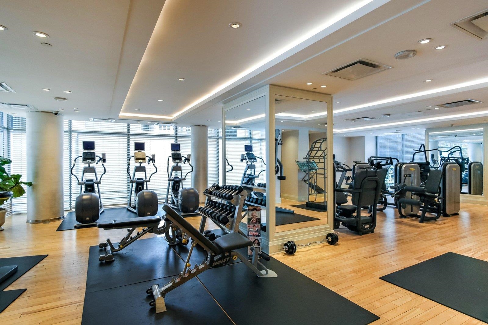 667 Howe Street 1803