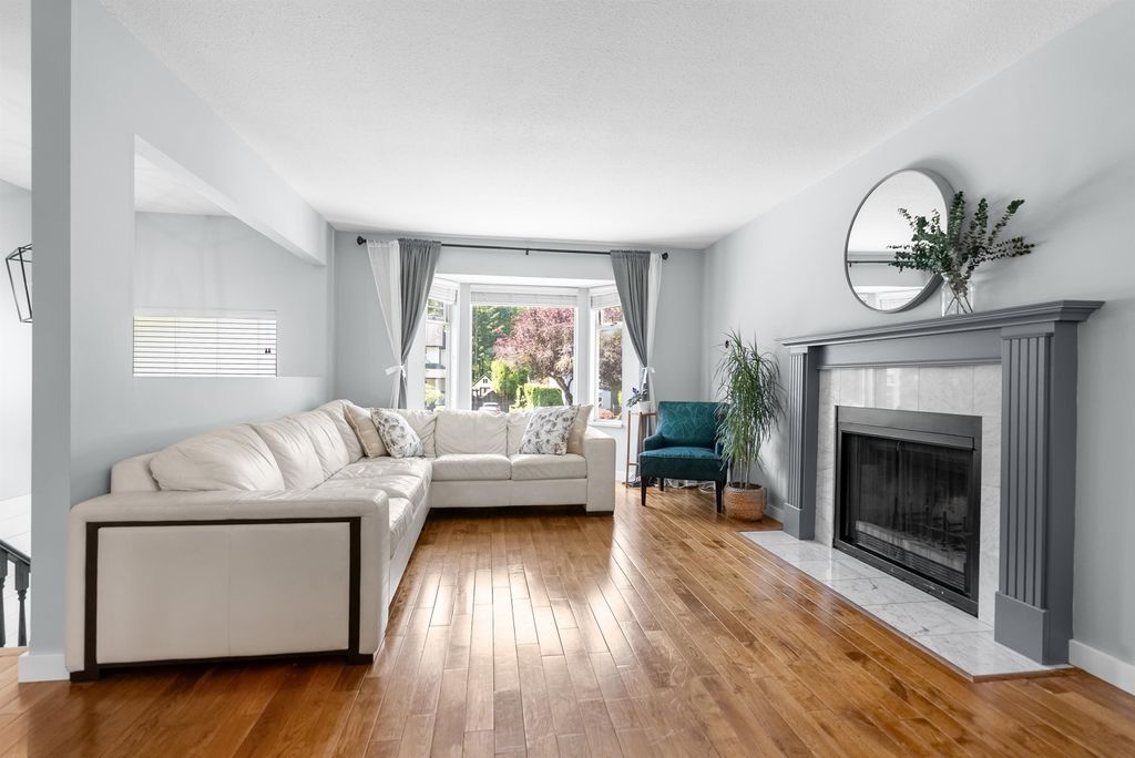 Photo of 9242 209a Crescent, Langley, BC V1M 1T5 (MLS # R3149737)