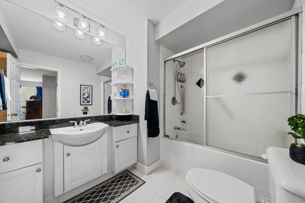listing image 1101896917507835755