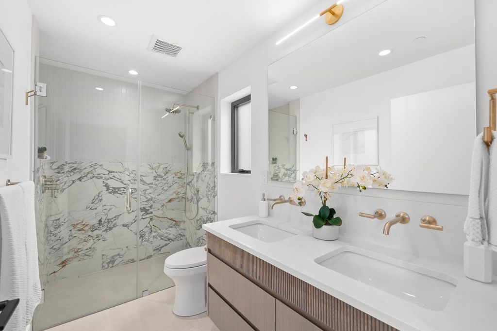 listing image 1100370135331967820