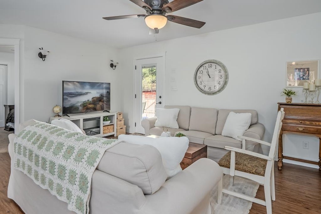 Photo of 3553 Monashee Street, Abbotsford, BC V2S 7H4 (MLS # R3138242)
