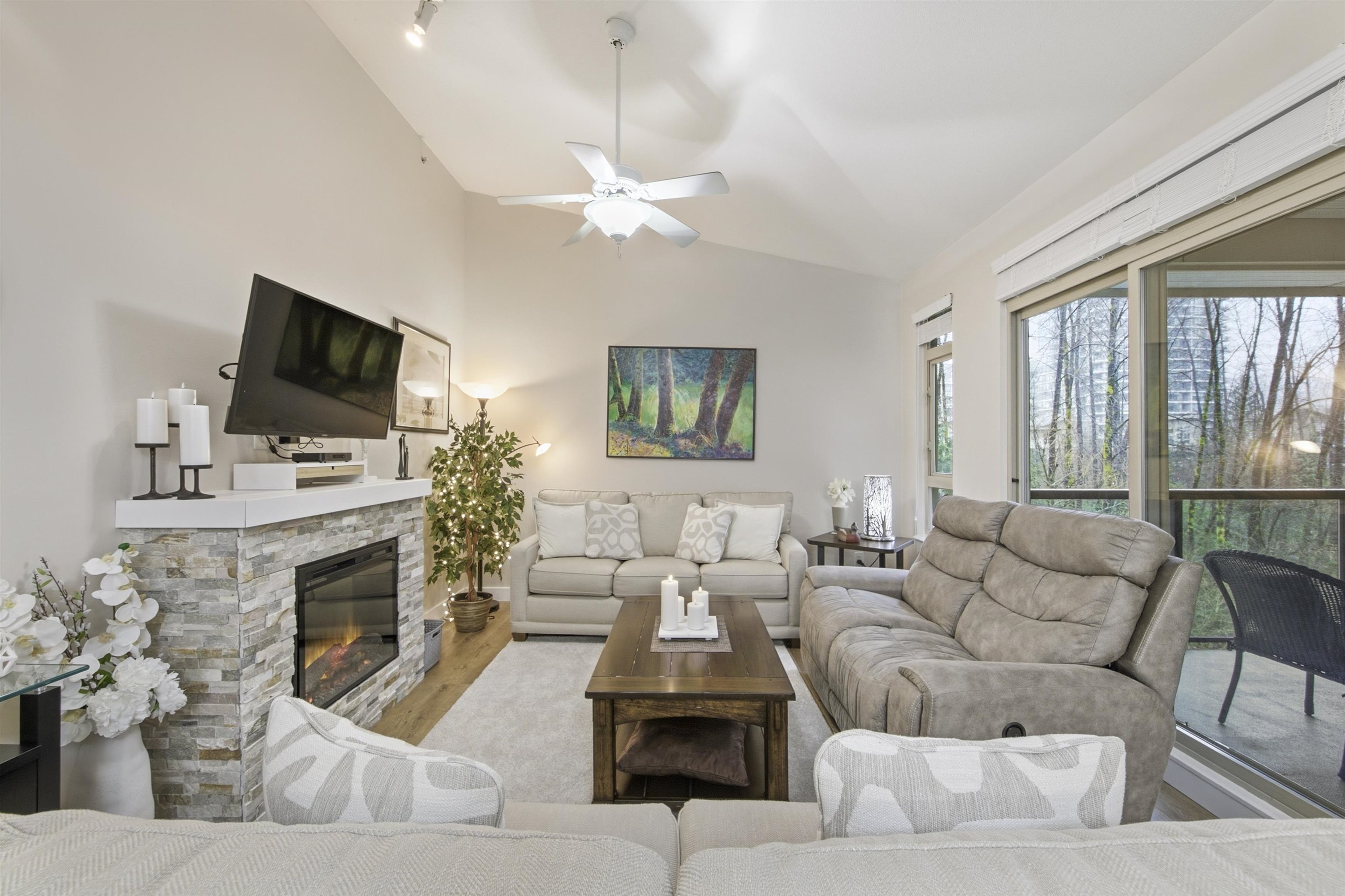 100 Capilano Road 408