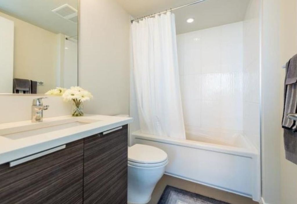 listing image 1109597182888996003
