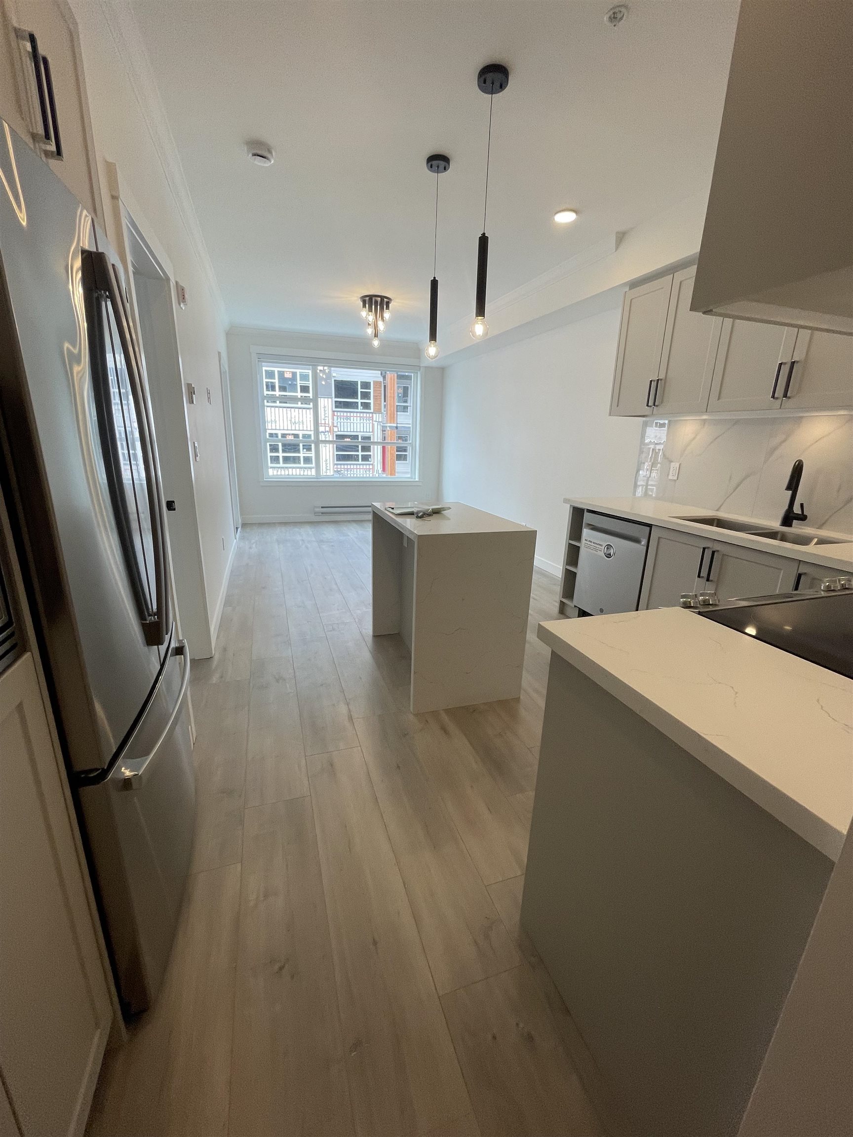 12109 223 Street 228