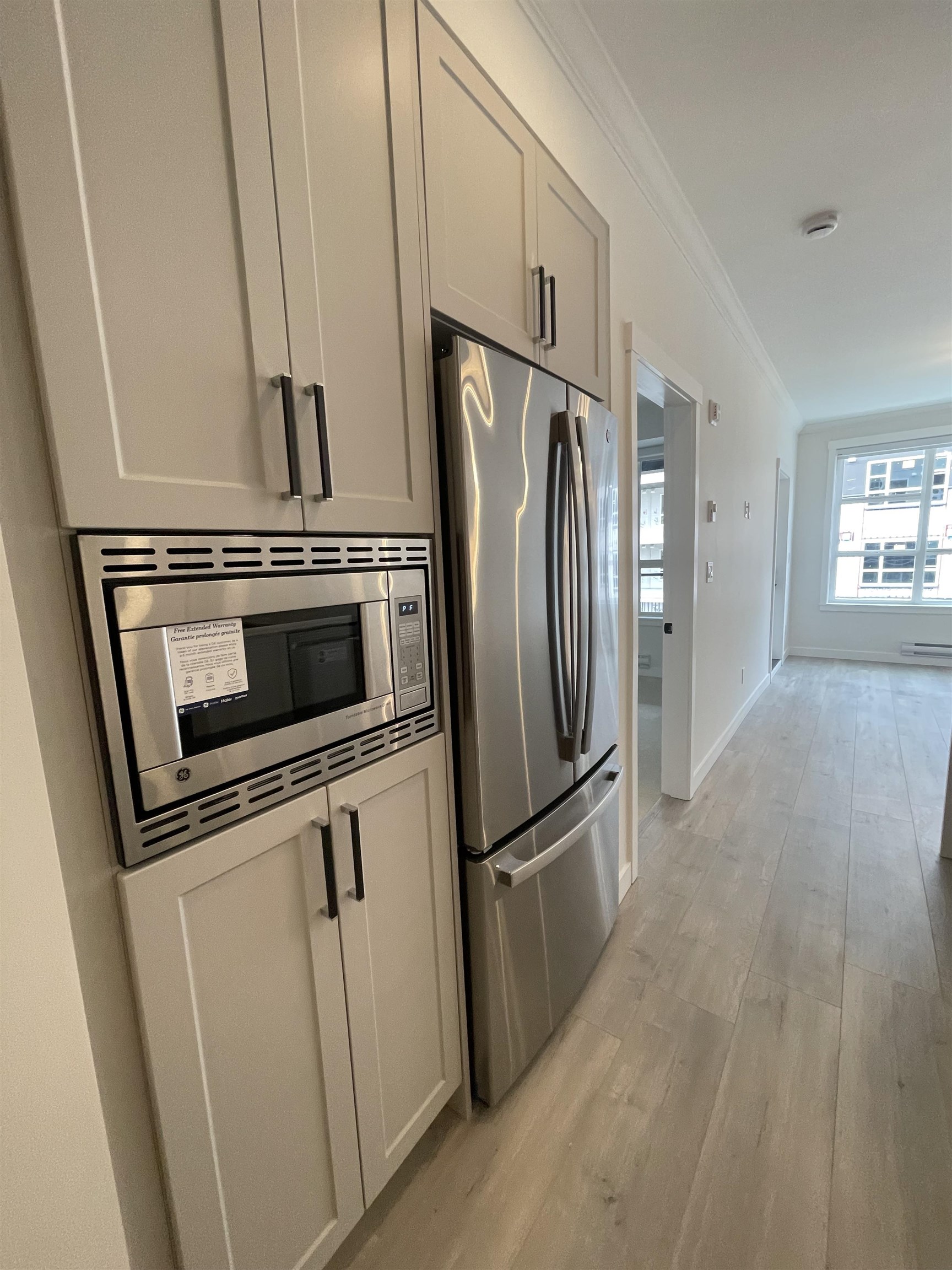 12109 223 Street 228