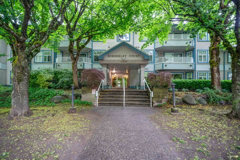 11960 Harris Road 305 Pitt Meadows BC V3Y 2R1