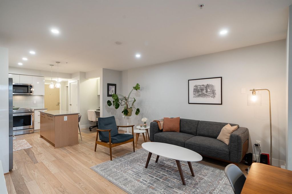 listing image 1104489618702201690