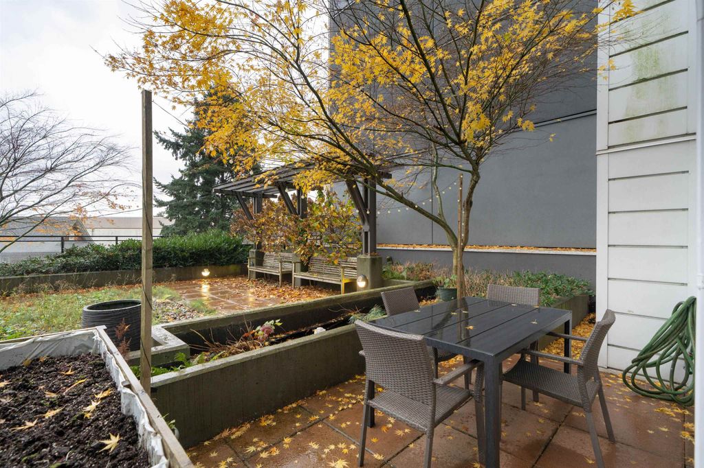 listing image 1101349382512624150