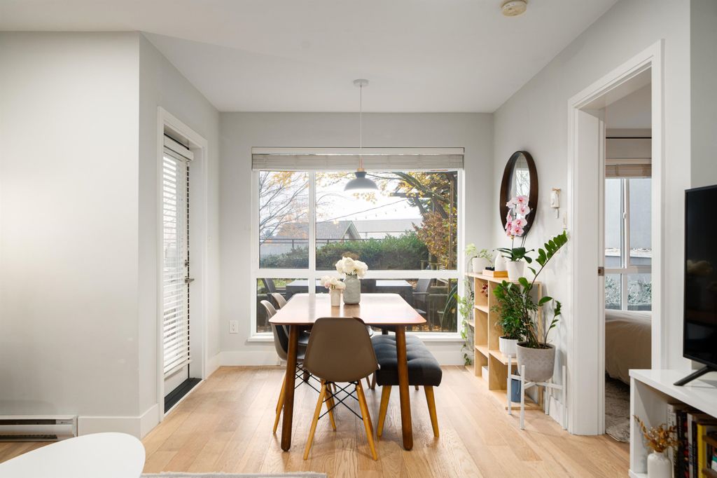 listing image 1103171579717150608