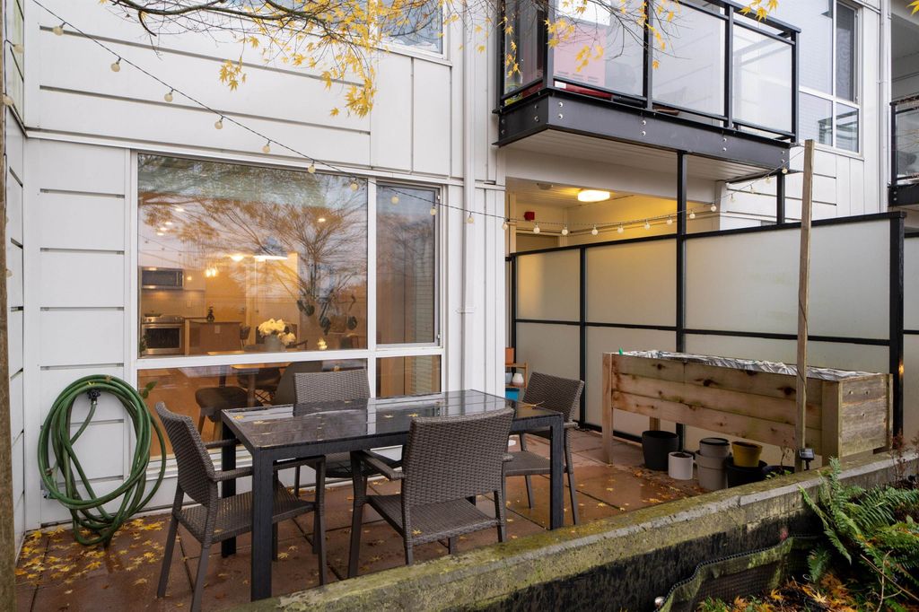 listing image 1104880303262826978