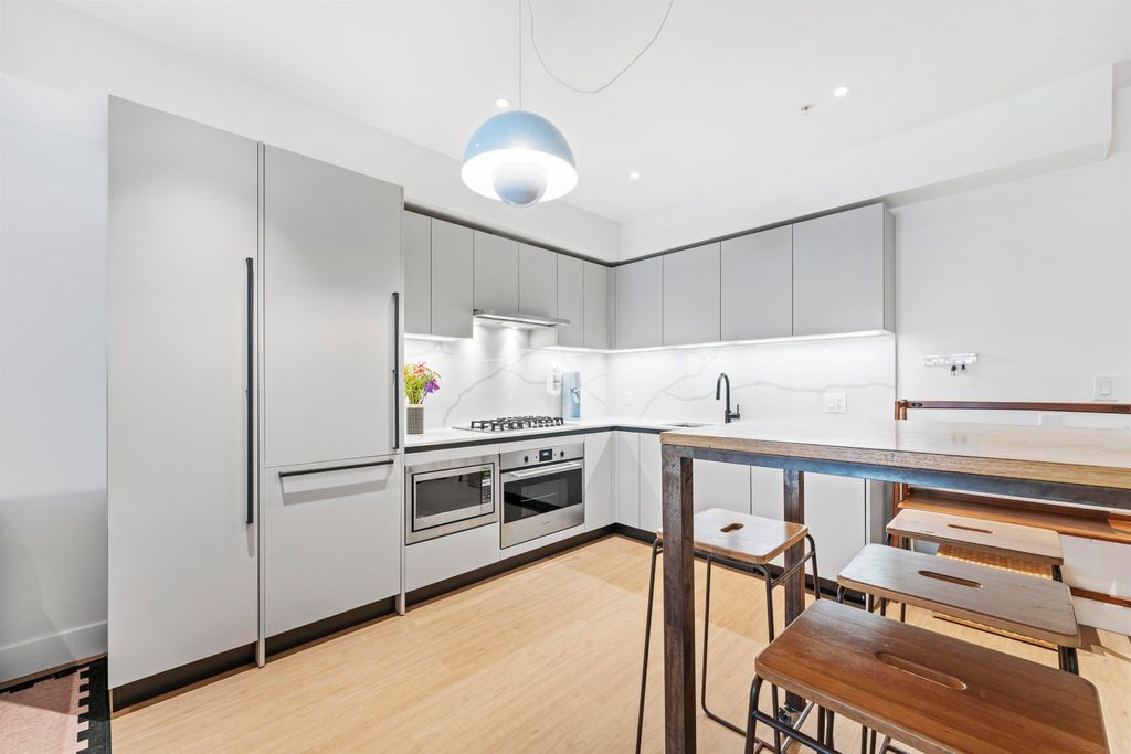 listing image 1104431127480732750