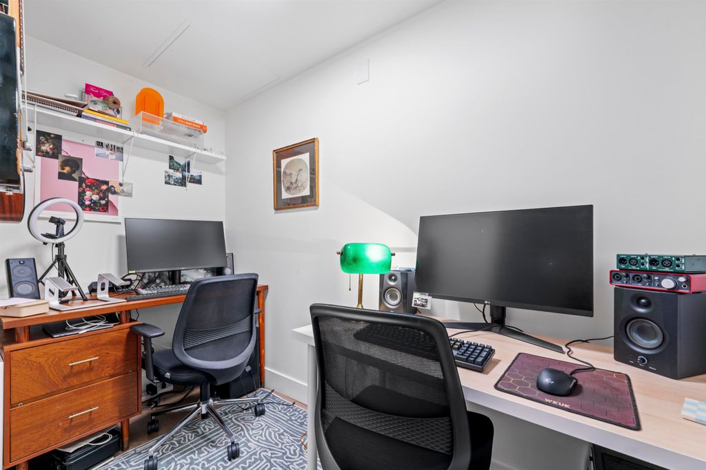 listing image 1106543234917071950