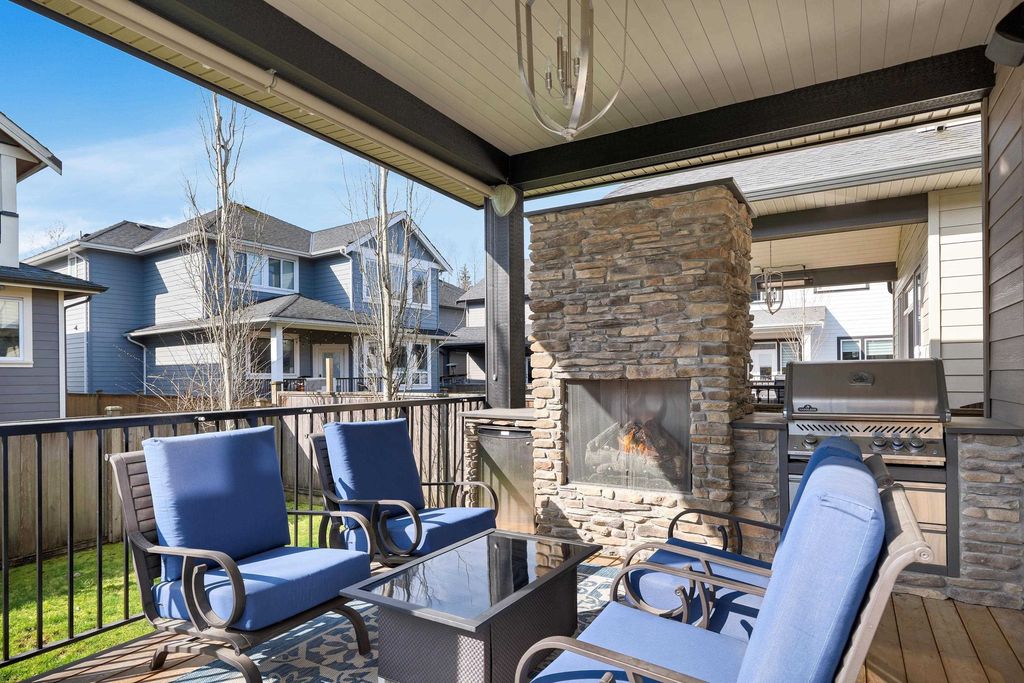 listing image 1100236570156972238