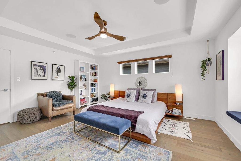 listing image 1107532913038673596