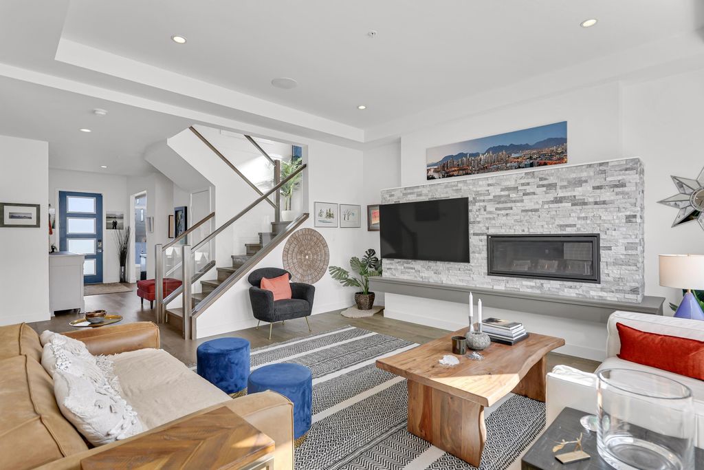 listing image 1109171128254759457