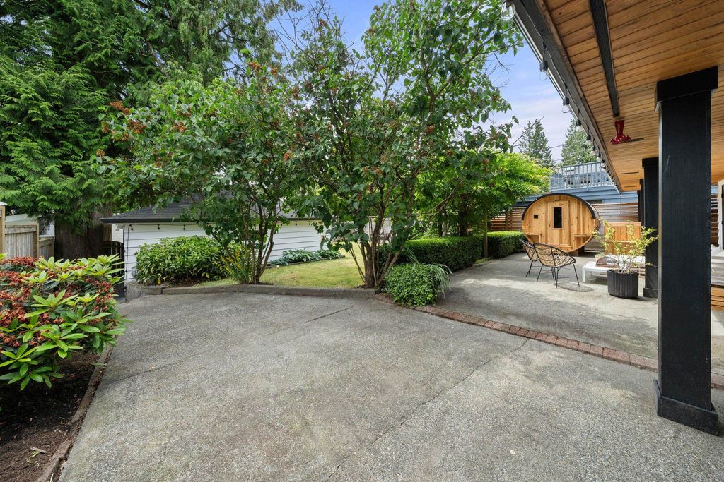 listing image 1106295238009399017
