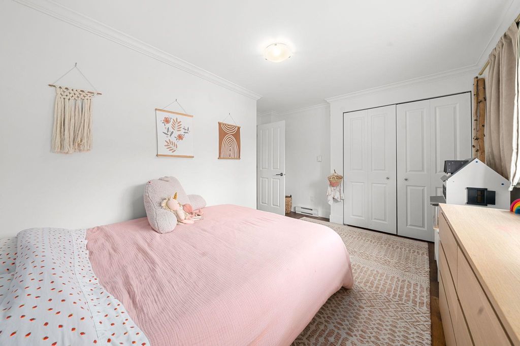 listing image 1102162640486655822