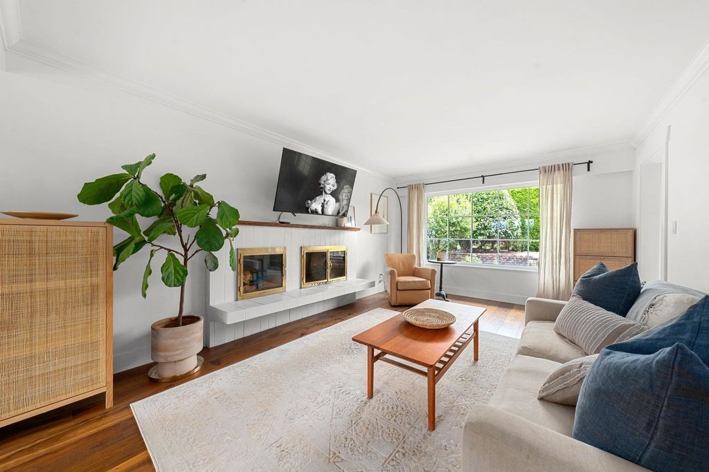 listing image 1106421971231302381