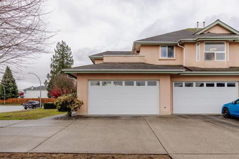 19044 118b Avenue 3 Pitt Meadows BC V3Y 2R2