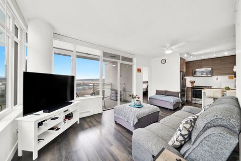200 Nelson's Crescent 307 New Westminster BC V3L 0H4