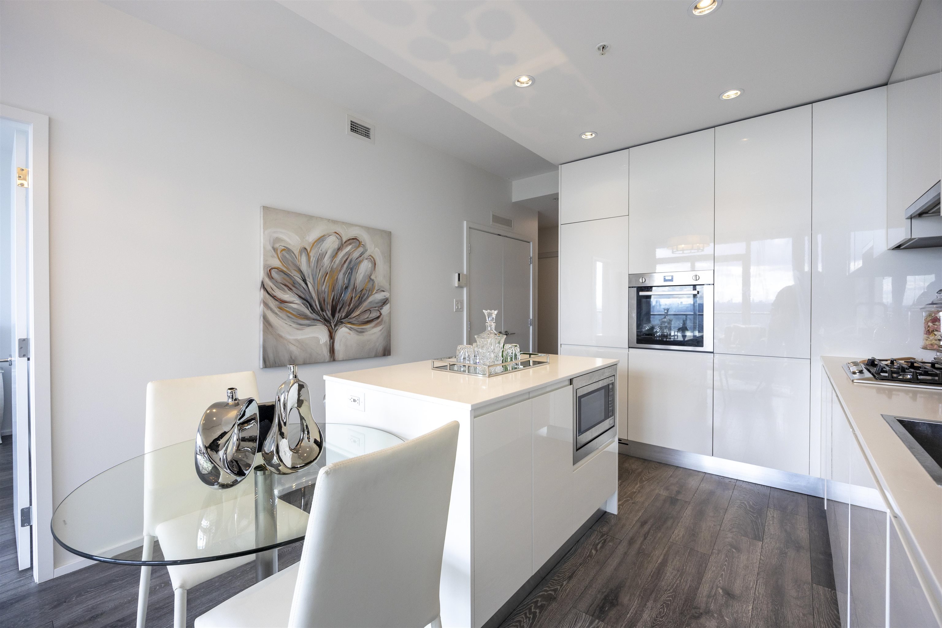 4650 Brentwood Boulevard 3301