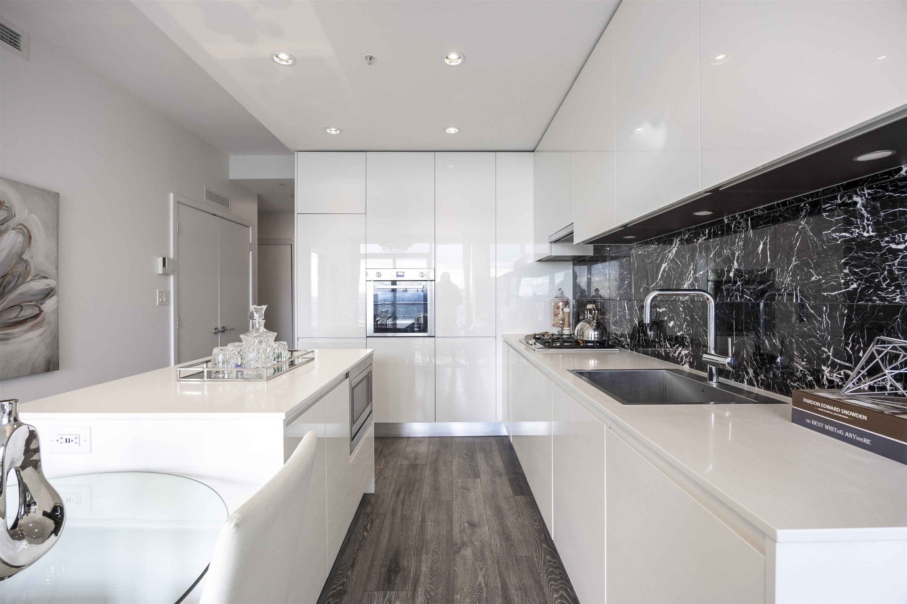 4650 Brentwood Boulevard 3301