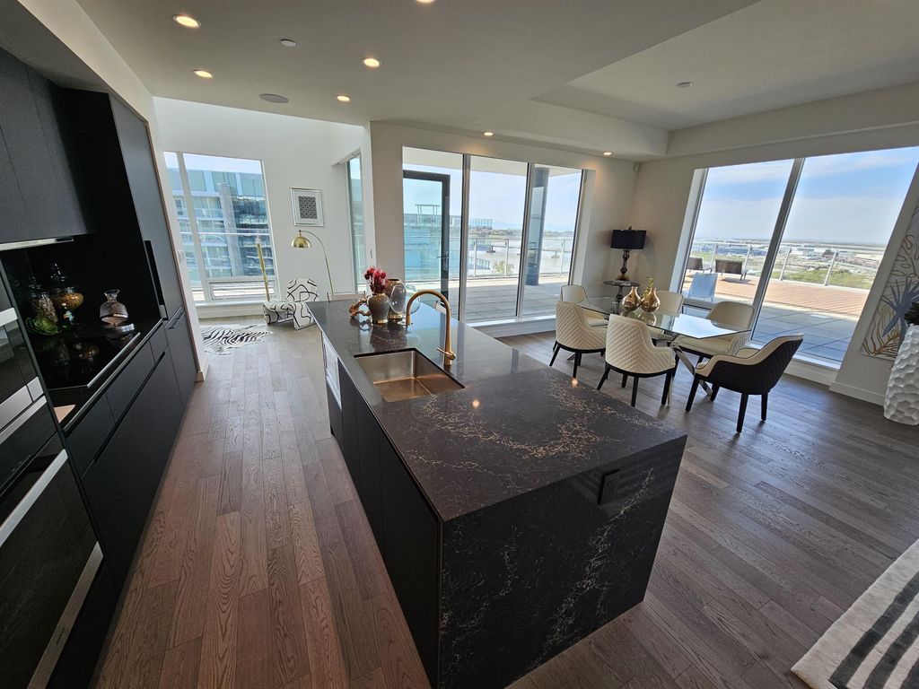 listing image 1106711355910084179