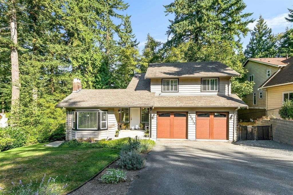 Photo of 23913 58a Avenue, Langley, BC V2Z 1A5 (MLS # R3133397)