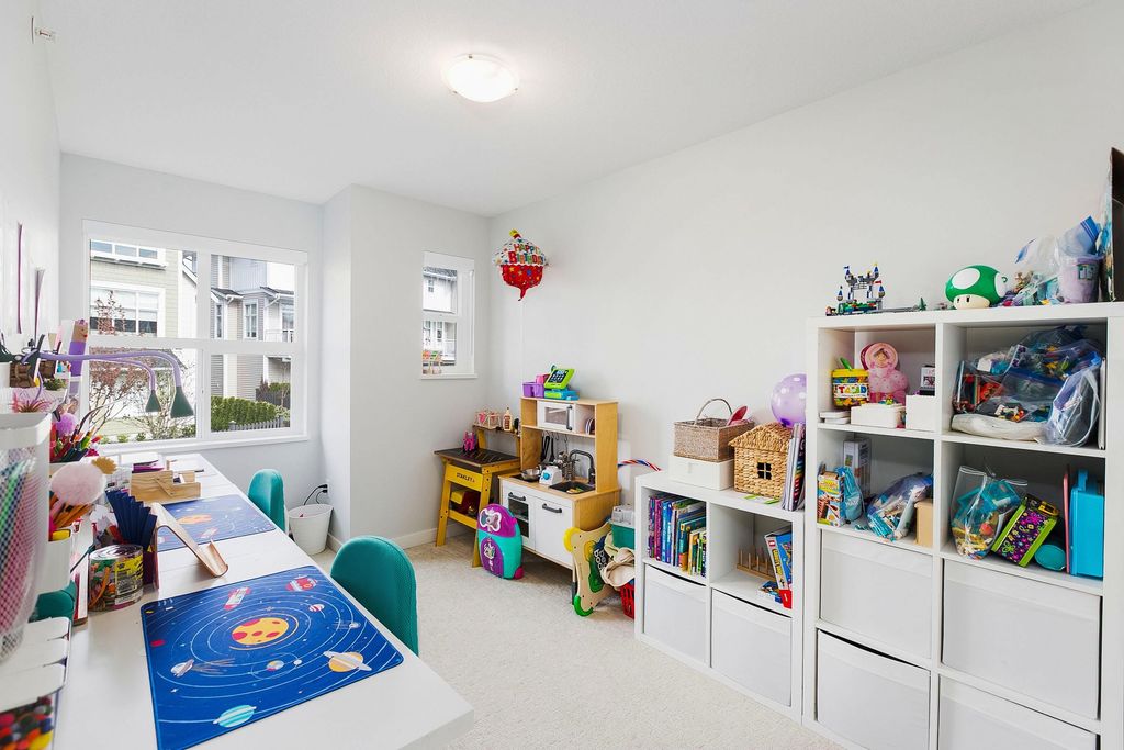 listing image 1104311713963448845