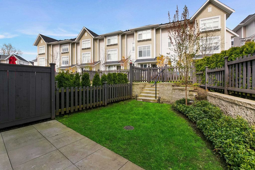 listing image 1106628386583674959