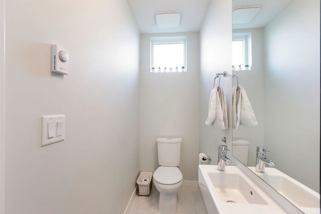 listing image 1100575511506135249